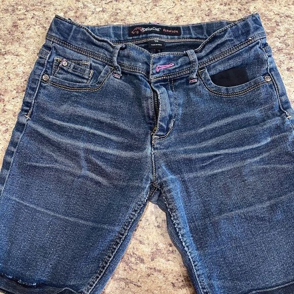 ⭐️Girls shorts⭐️  - Picture 2 of 2